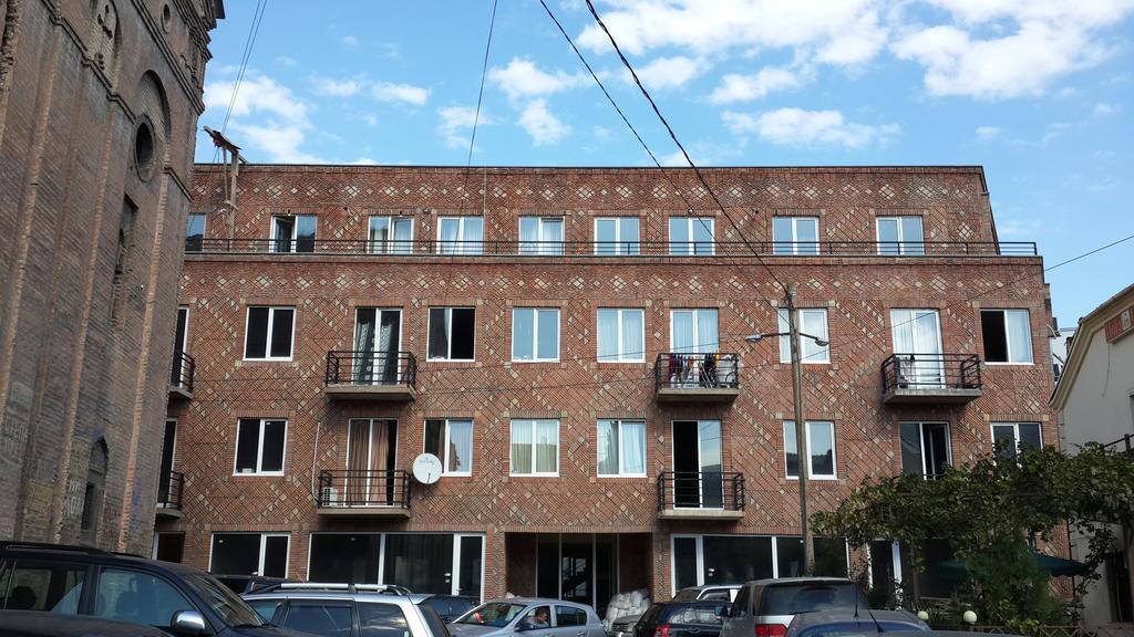 Hotel Feri Тбилиси Екстериор снимка