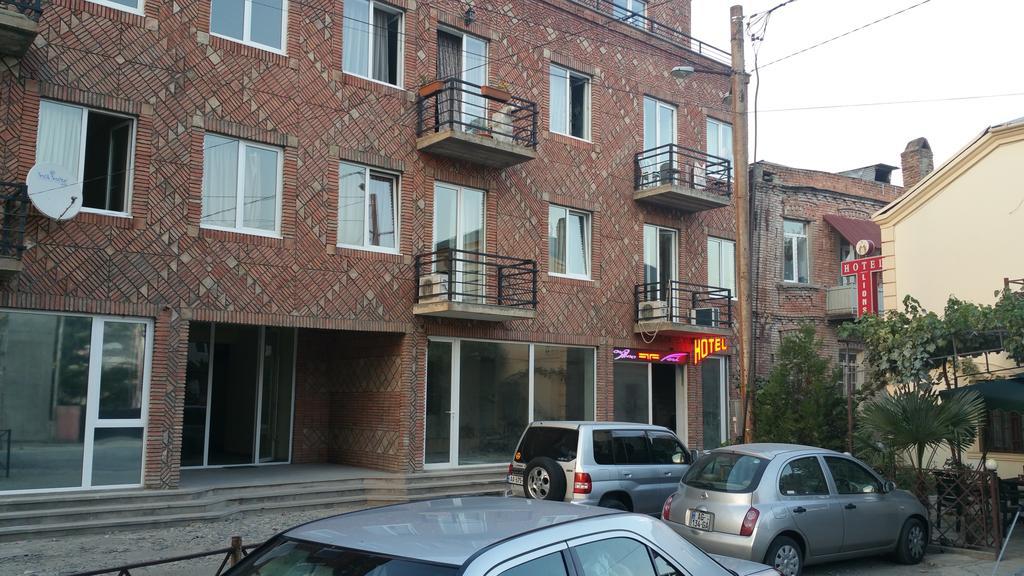 Hotel Feri Тбилиси Екстериор снимка