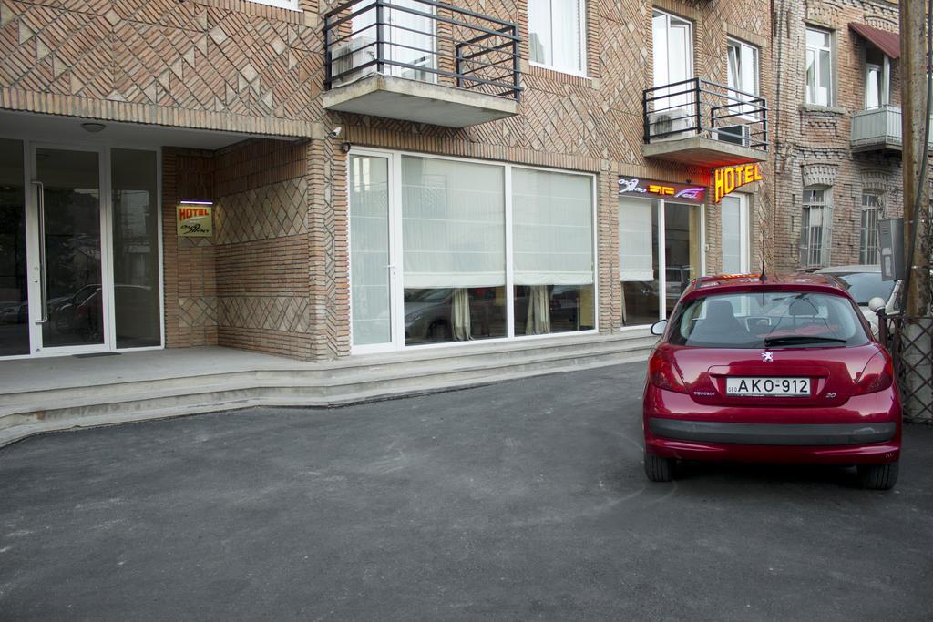 Hotel Feri Тбилиси Екстериор снимка